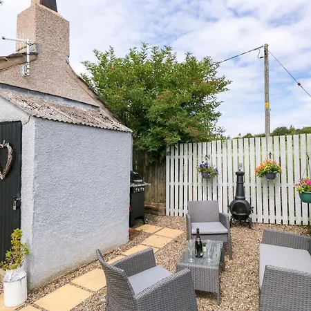 High Wreah Bolt Hole