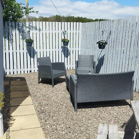 High Wreah Bolt Hole *